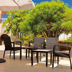 Paradise Court Aparthotel